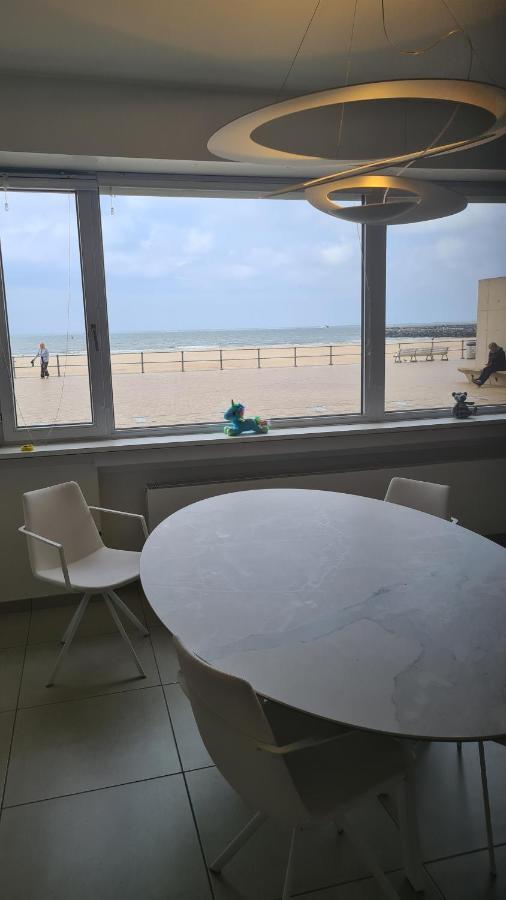 Frontaal Gelijkvloers Seaview 80M² 2 Slp Apartman Ostende Kültér fotó