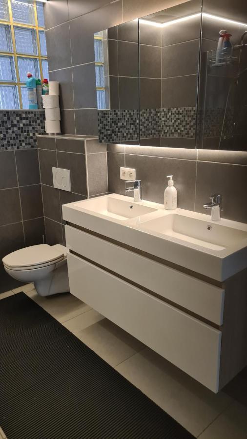 Frontaal Gelijkvloers Seaview 80M² 2 Slp Apartman Ostende Kültér fotó