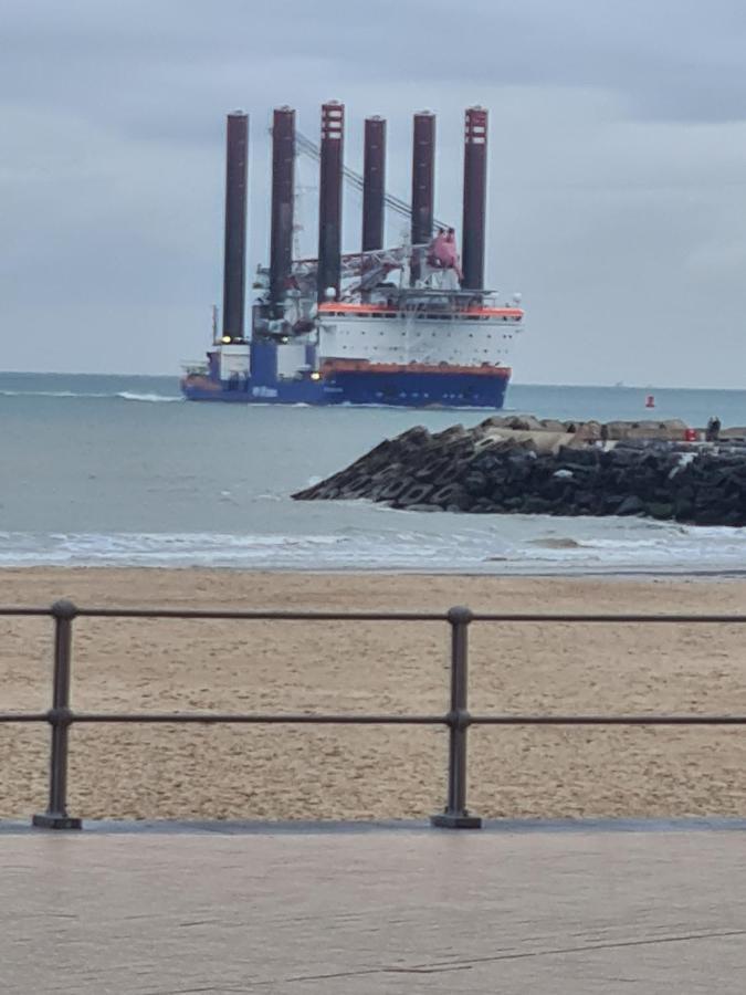 Frontaal Gelijkvloers Seaview 80M² 2 Slp Apartman Ostende Kültér fotó