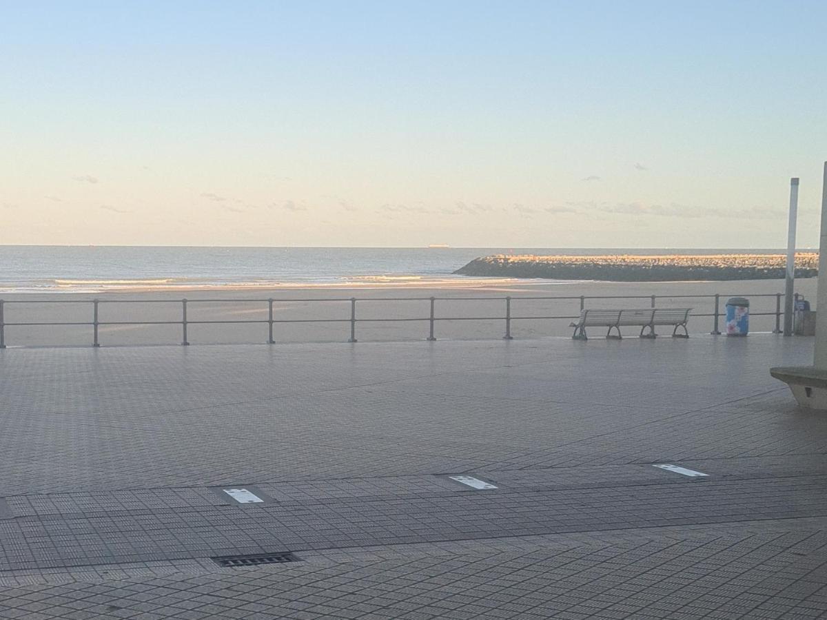 Frontaal Gelijkvloers Seaview 80M² 2 Slp Apartman Ostende Kültér fotó